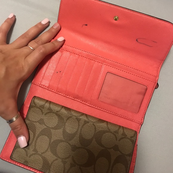 Coach Wallet - Picture 3 of 4